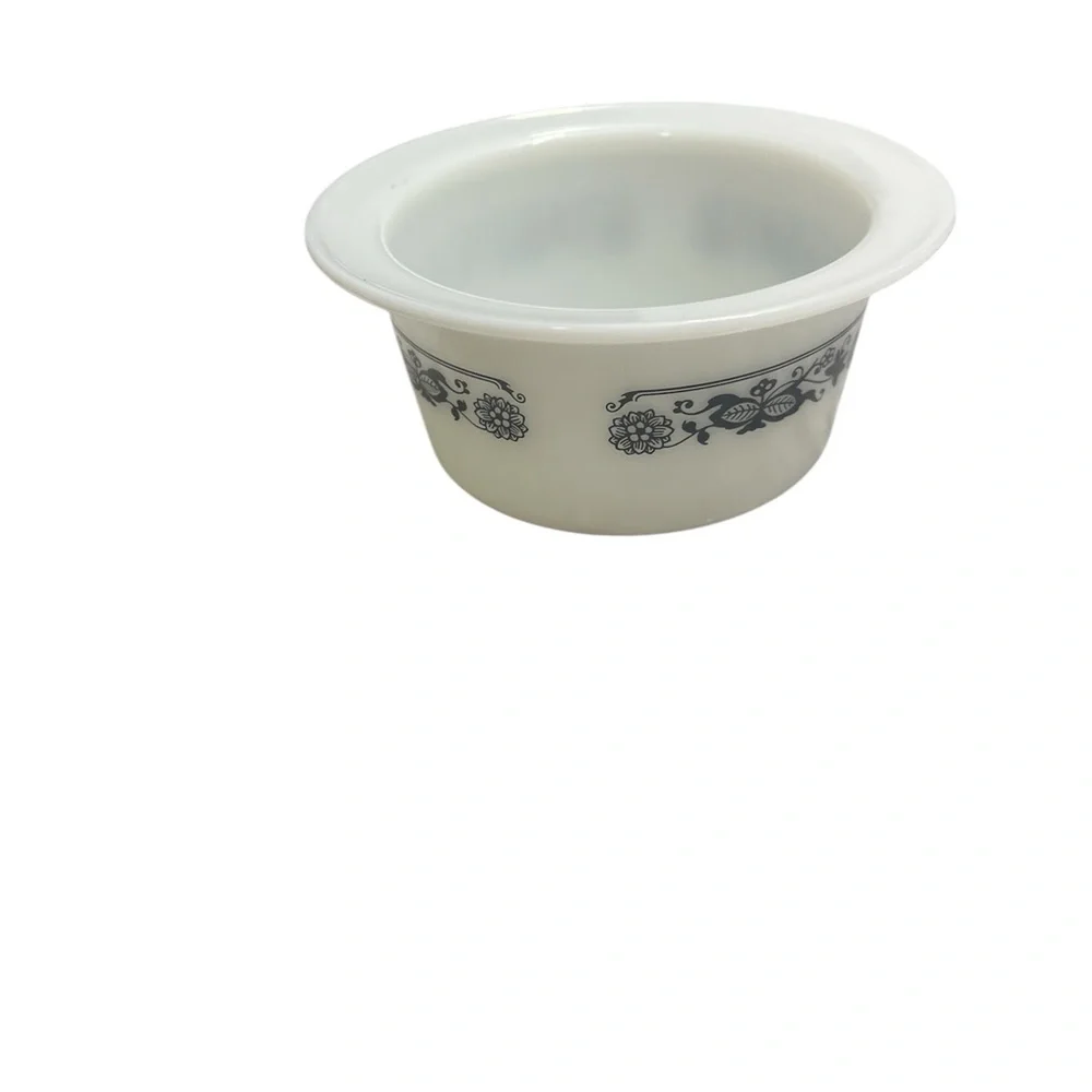 Vintage Pyrex Corning Old Town Blue Onion 5.5